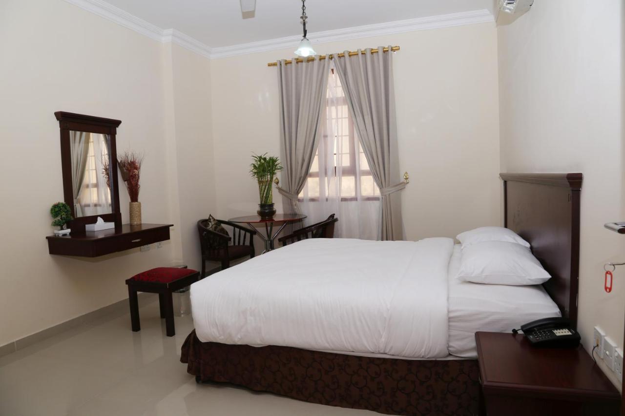 Jarzez Hotel Apartments Al Hail Seeb Extérieur photo