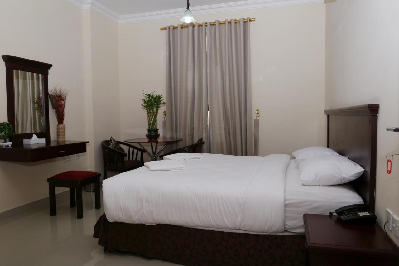 Jarzez Hotel Apartments Al Hail Seeb Extérieur photo