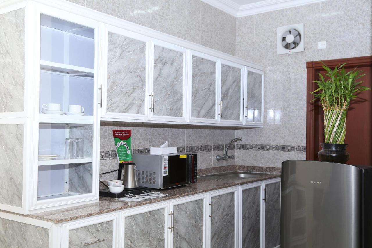 Jarzez Hotel Apartments Al Hail Seeb Extérieur photo