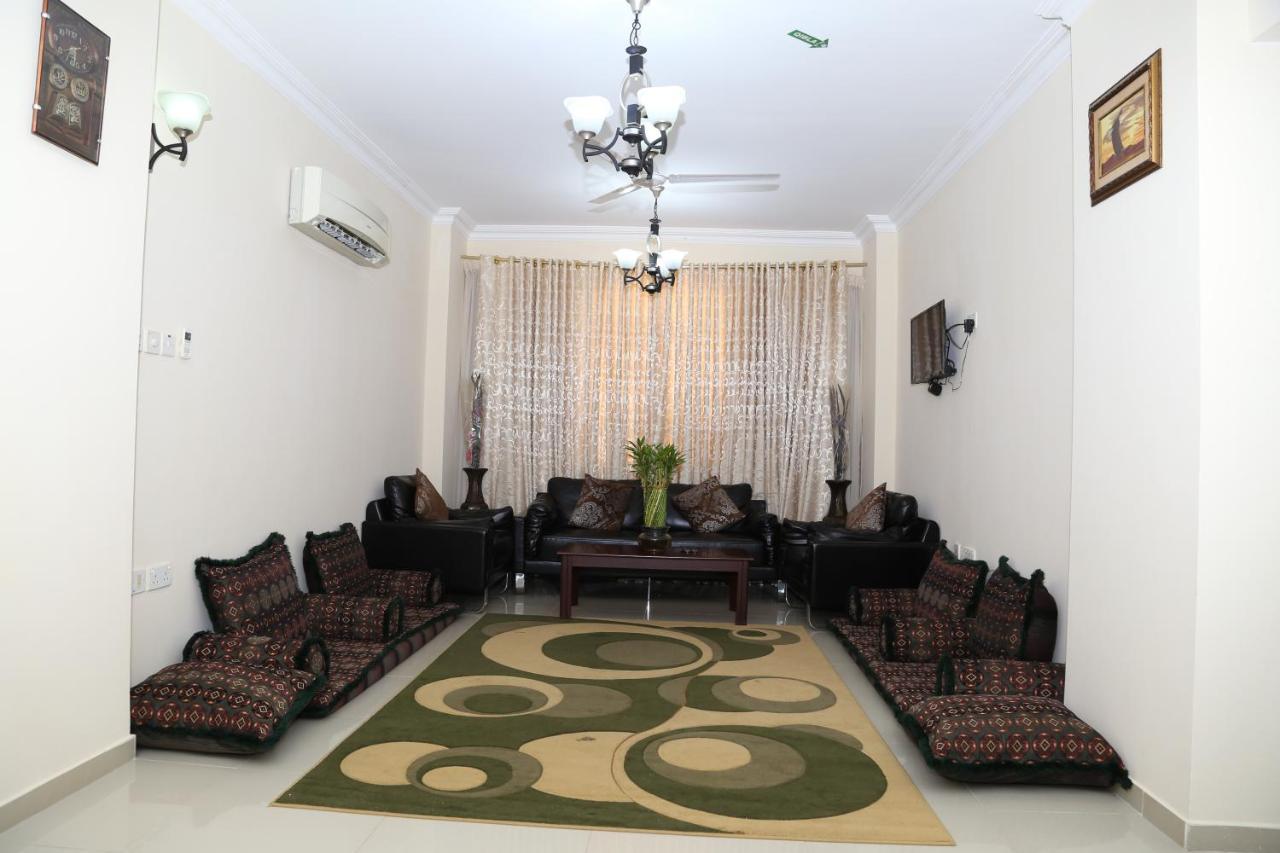 Jarzez Hotel Apartments Al Hail Seeb Extérieur photo
