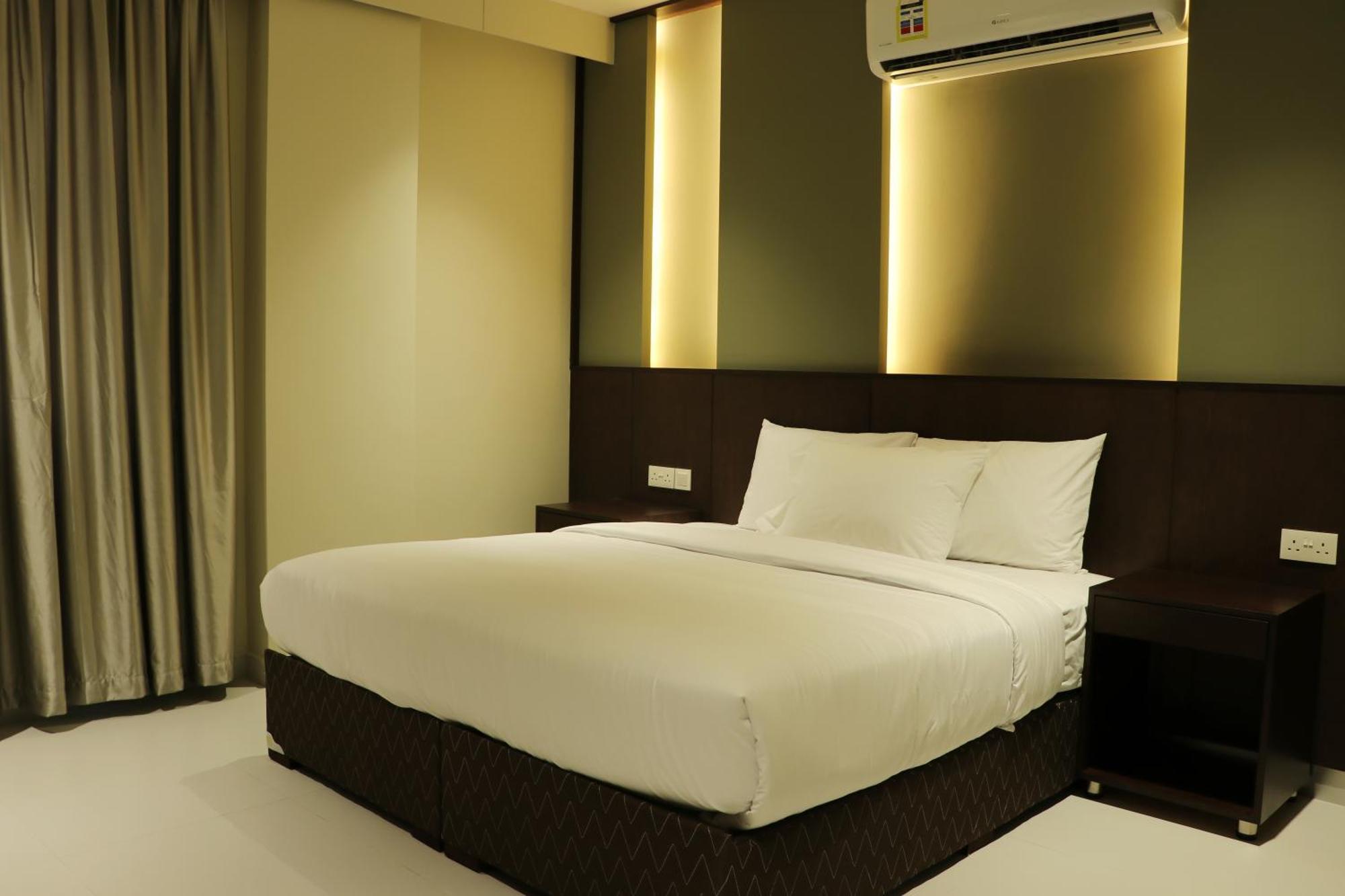 Jarzez Hotel Apartments Al Hail Seeb Extérieur photo