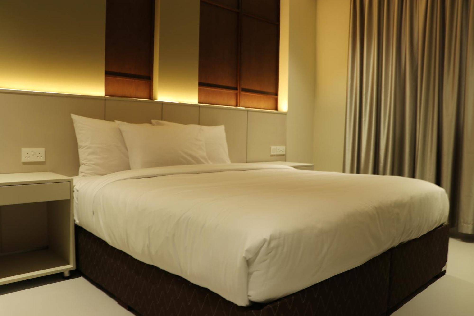 Jarzez Hotel Apartments Al Hail Seeb Extérieur photo