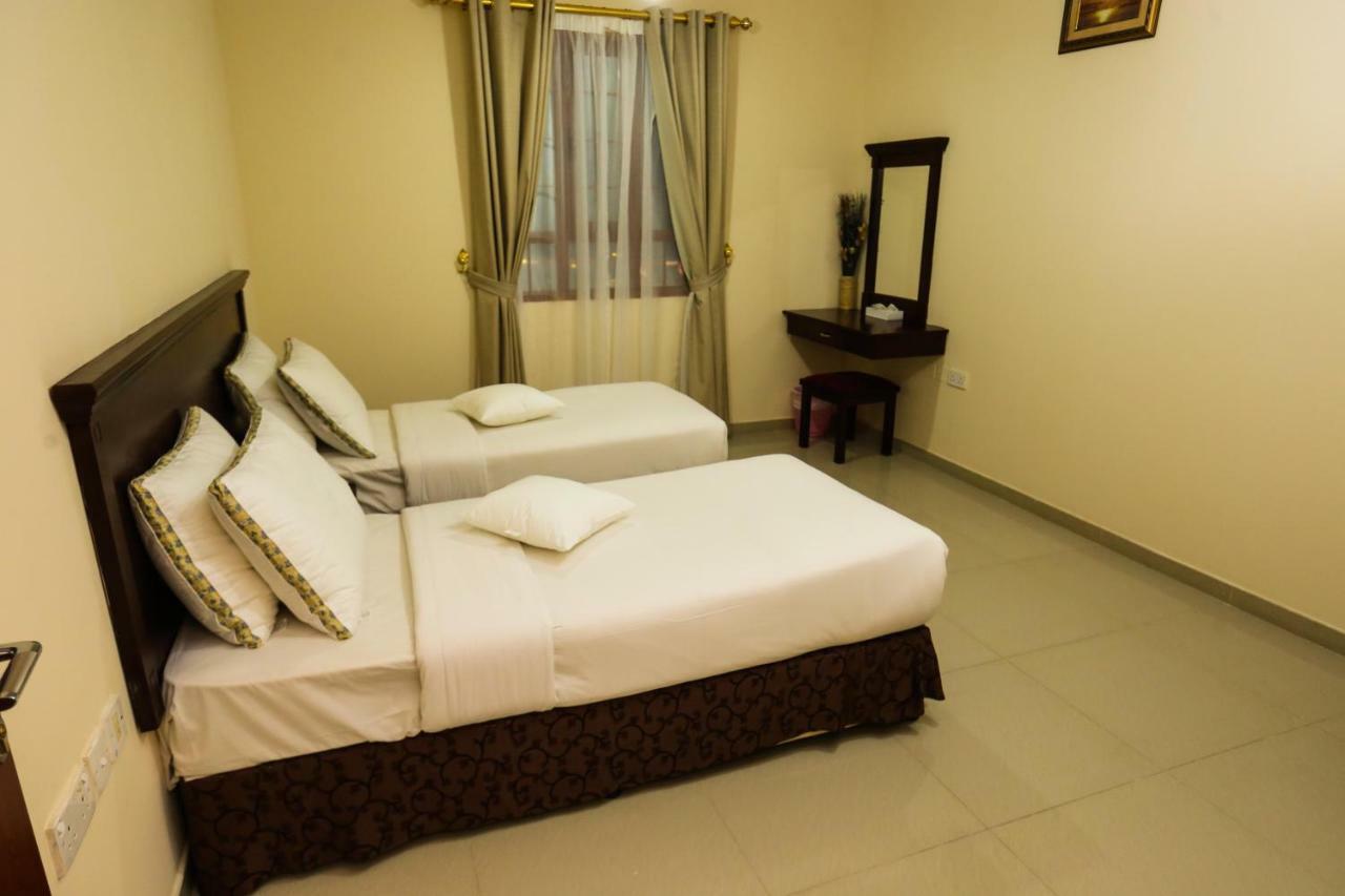 Jarzez Hotel Apartments Al Hail Seeb Extérieur photo